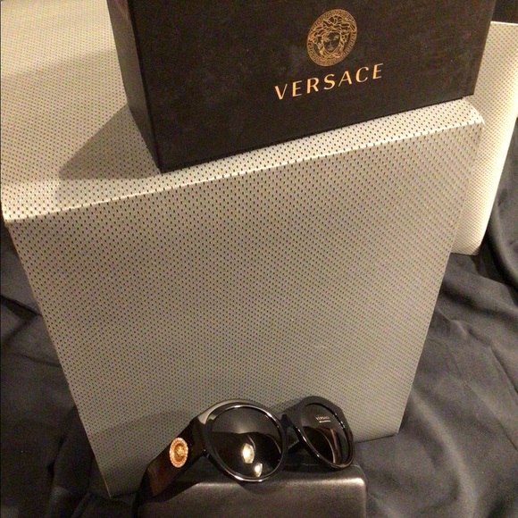 Versace Sunglasses NIB main image 5